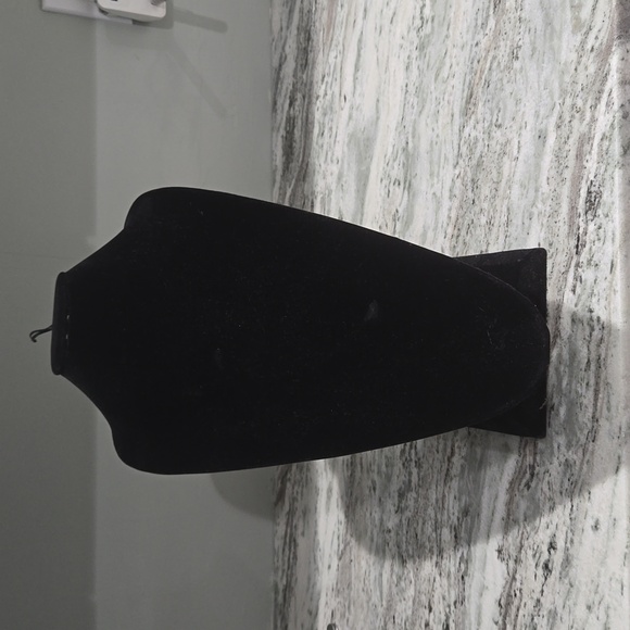 Necklace Display Stand Black - Picture 4 of 6